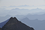 Alpen nordöstlich der Berninaregion