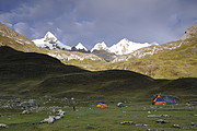 Huayhuash Camp und Nevados Jurau